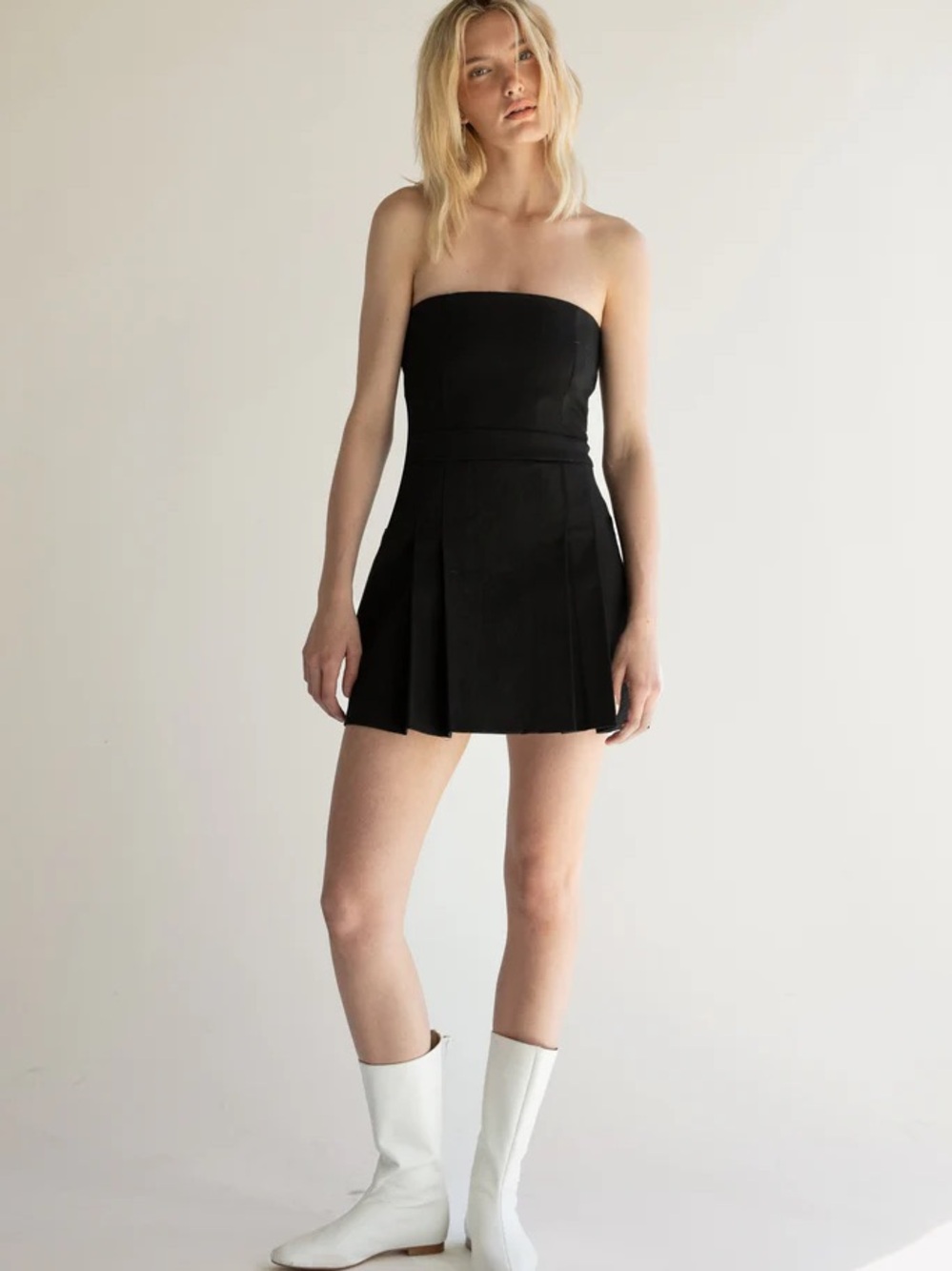 OAK + FORT Strapless Black Tube Top Pleated Mini Dress Pleats Preppy Size Small